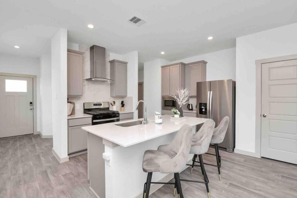 4Bedroom Escape - Near Med Center With Backyard ฮูสตัน ภายนอก รูปภาพ